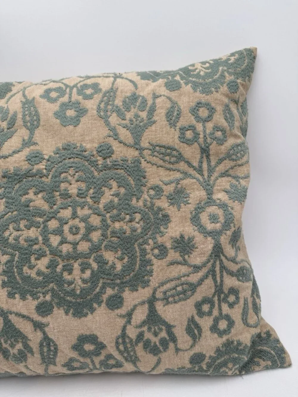 Pottery Barn 18 x 18 Woven Textured Pillow Covers Blue Tan Mandala Cotton Square